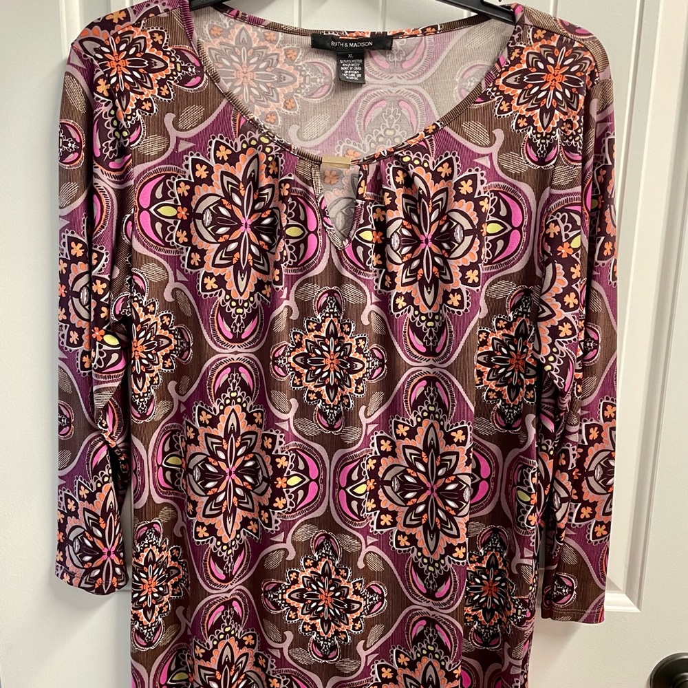 89th & Madison Multicolor Patterned Top